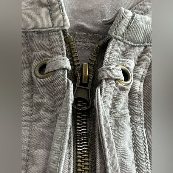 Maurice’s Gray Camo Cinch Waist Jacket‎ - Size Large full zip rayon - Picture 11 of 15